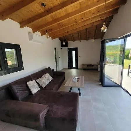 Holiday home Adam's House